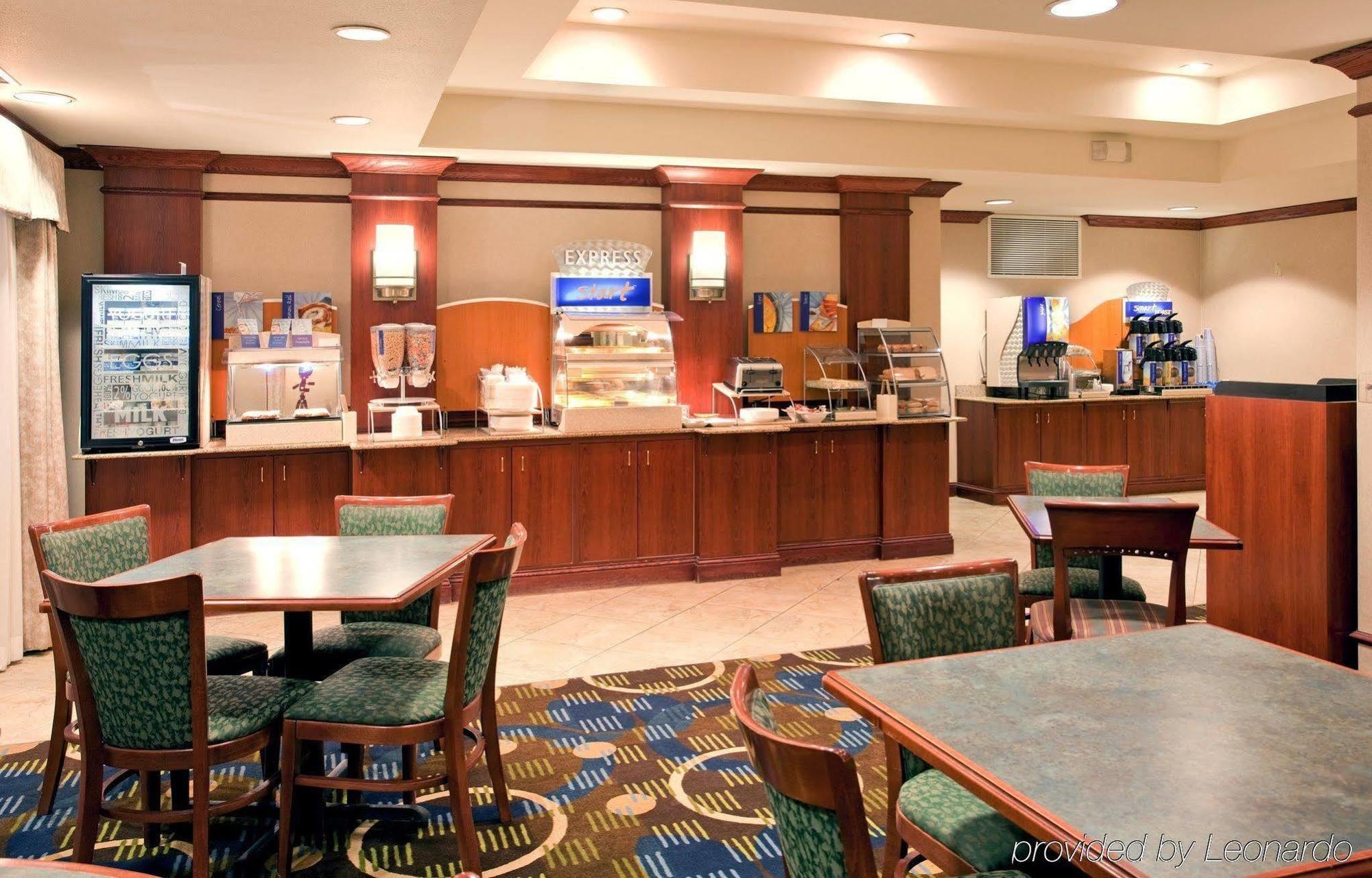 Holiday Inn Express Independence - Kansas City By Ihg Dış mekan fotoğraf